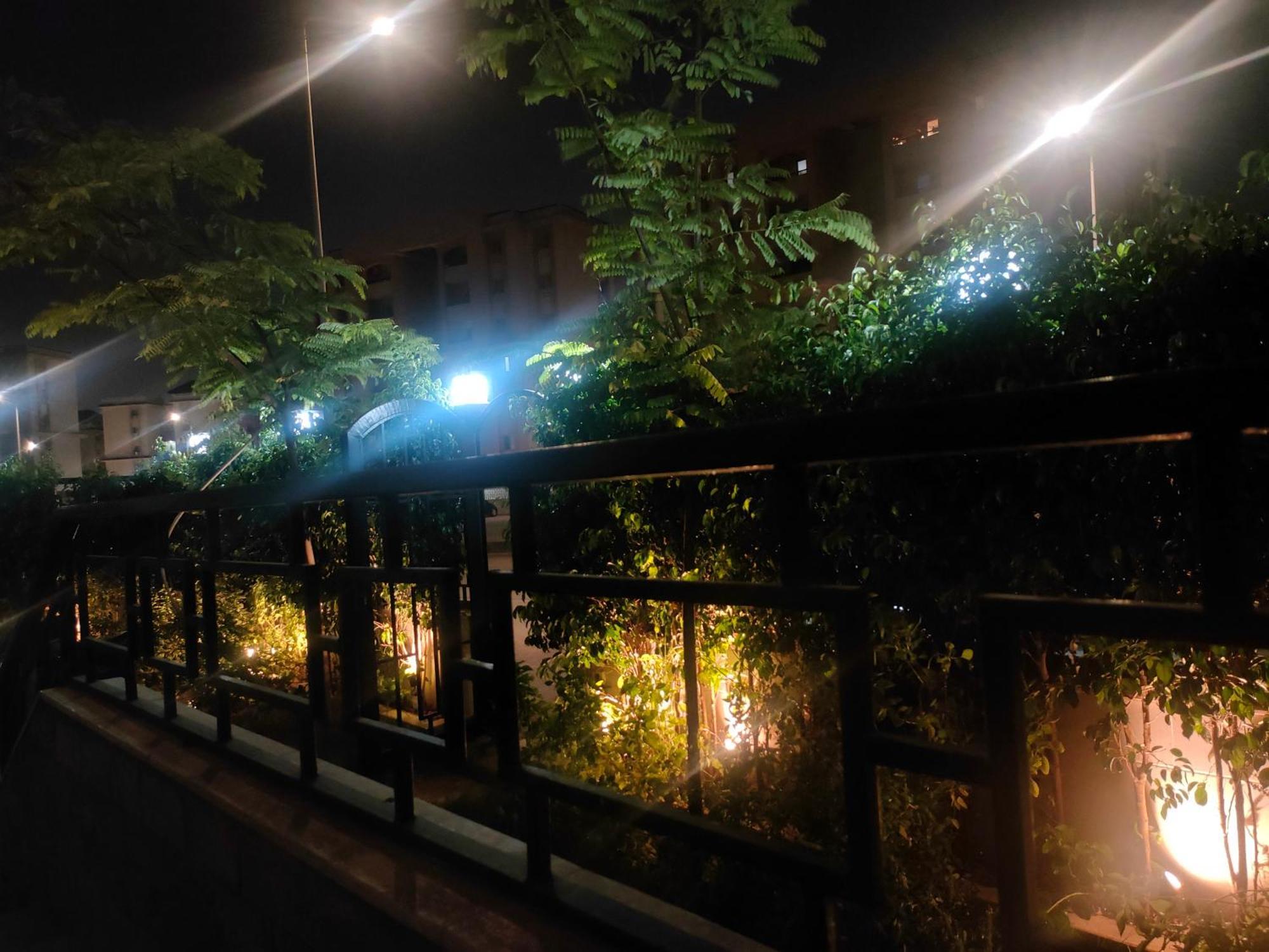 Younan House Apartment *