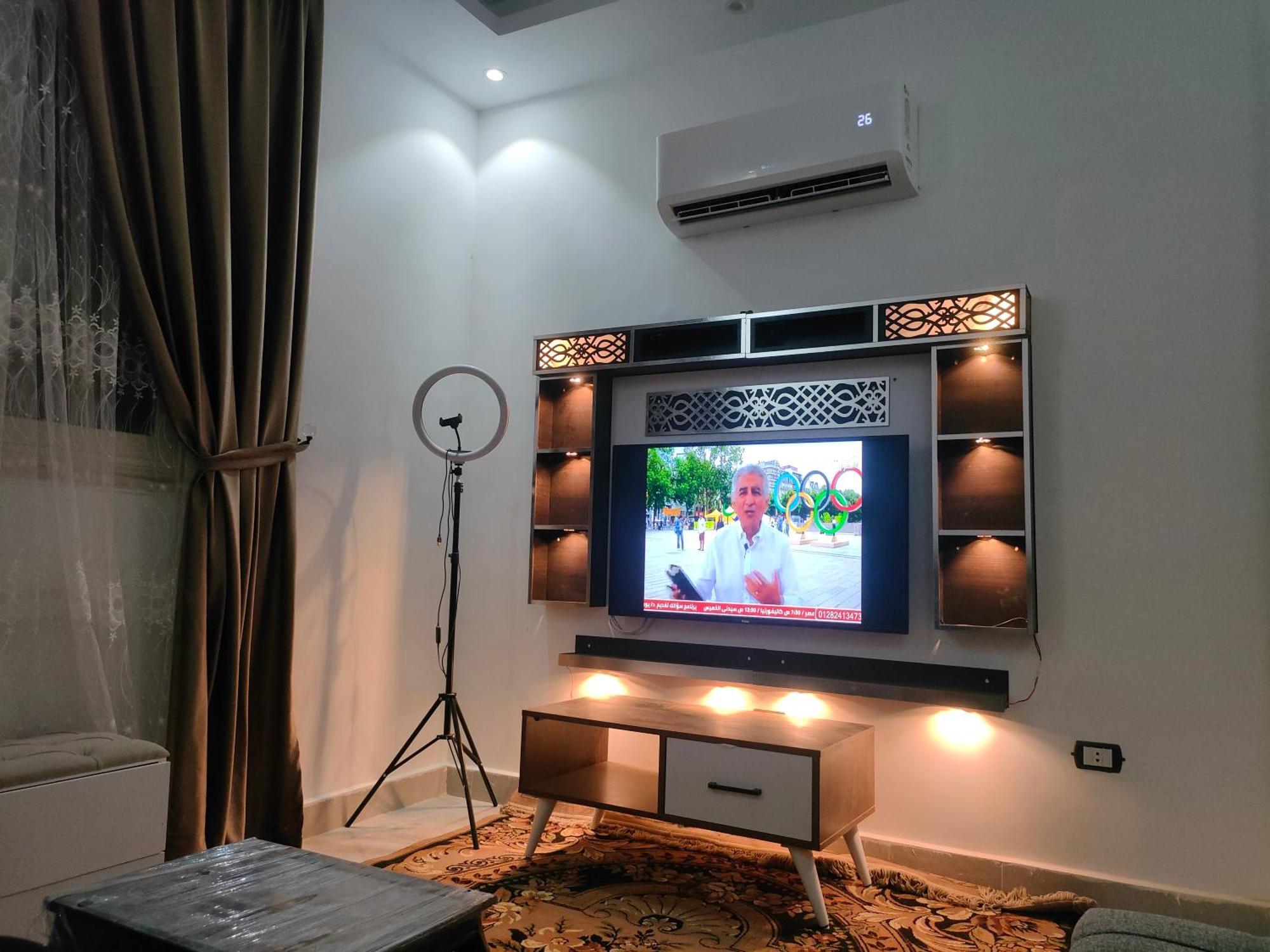 Younan House Apartment *